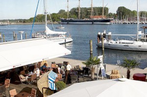 Feiern in perfekter Travelocation - Eventagentur in Timmendorfer Strand und Travemünde für maritime Eventlocatiaons an der Ostsee für Firmenevents und Incentiveveranstaltungen, sowie Rahmenprogramm zur Tagung an der Ostsee